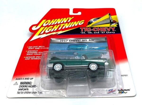 Vintage 1957 Chevy Bel Air Green (10) Vintage 1957 Chevy Bel Air Green (10)