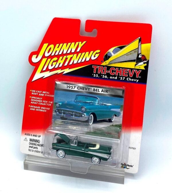 Vintage 1957 Chevy Bel Air Green (7) Vintage 1957 Chevy Bel Air Green (7)