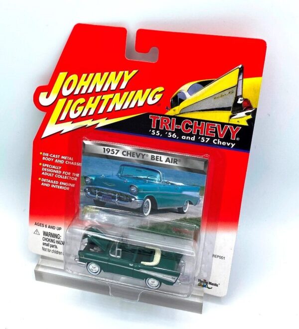 Vintage 1957 Chevy Bel Air Green (8) Vintage 1957 Chevy Bel Air Green (8)