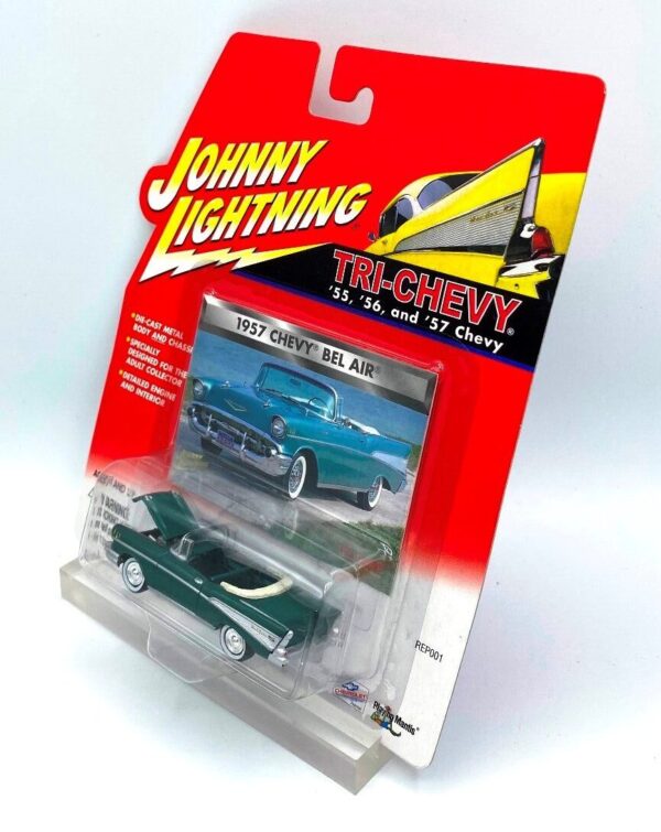 Vintage 1957 Chevy Bel Air Green (9) Vintage 1957 Chevy Bel Air Green (9)