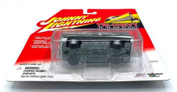 Vintage 1957 Chevy Nomad Black (11) Vintage 1957 Chevy Nomad Black (11)