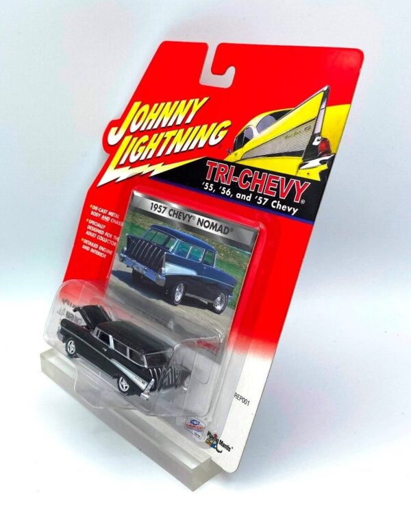 Vintage 1957 Chevy Nomad Black (9) Vintage 1957 Chevy Nomad Black (9)