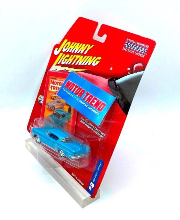 Vintage 1958 Chevy Impala Blue (6) Vintage 1958 Chevy Impala Blue (6)