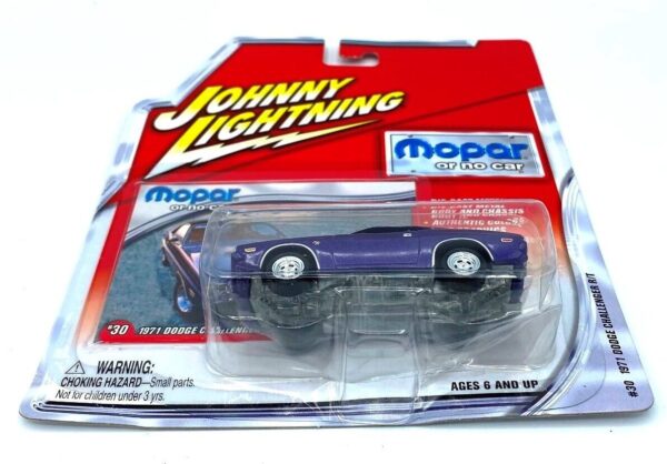 Vintage 1971 Dodge Challenger RT (7)