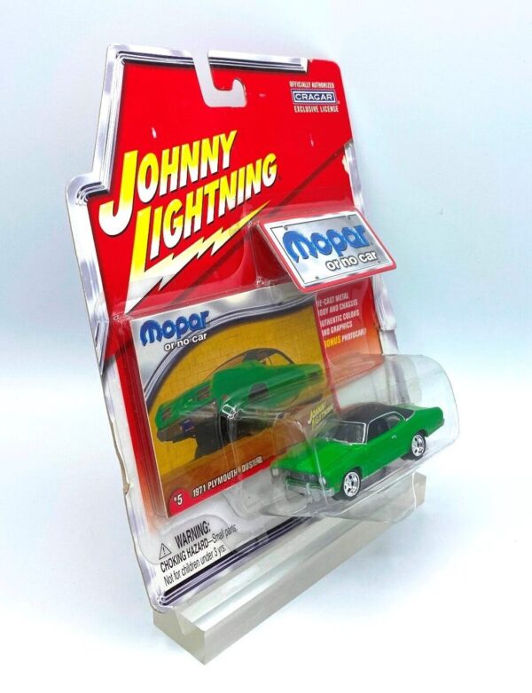 Vintage 1971 Plymouth Duster (4)