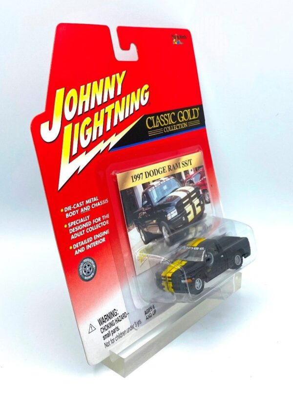 Vintage 1997 Dodge Ram SS-T (4) Vintage 1997 Dodge Ram SS-T (4)