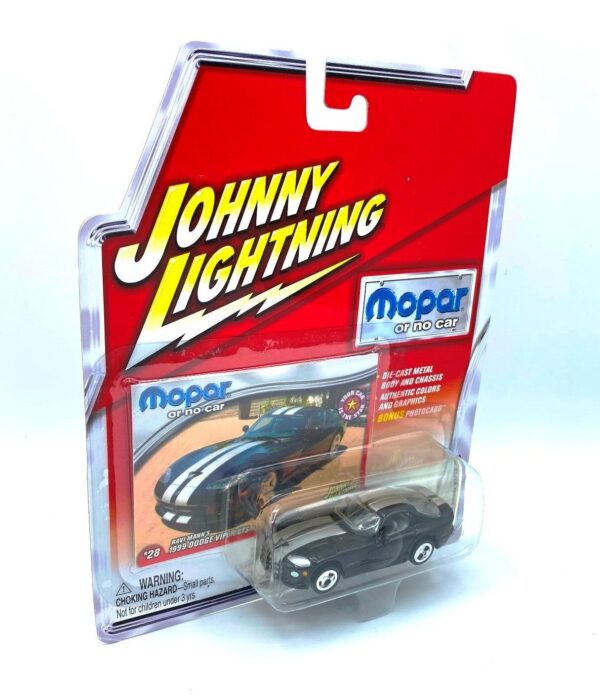 Vintage 1999 Dodge Viper GTS (3)