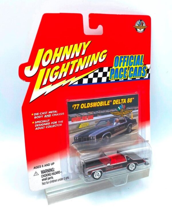 Vintage 77 Oldsmobile Delta 88 (3)