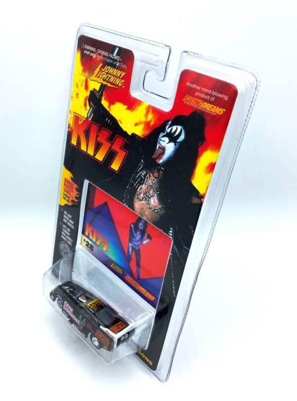 Vintage Gene Simmons #28 (7) Vintage Gene Simmons #28 (7)