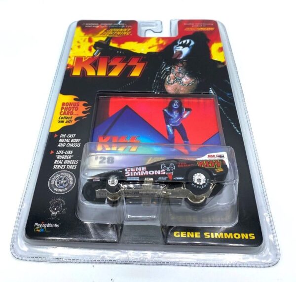 Vintage Gene Simmons #28 (8) Vintage Gene Simmons #28 (8)