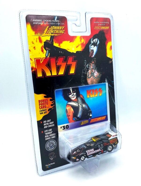 Vintage Gene Simmons #30 (3) Vintage Gene Simmons #30 (3)