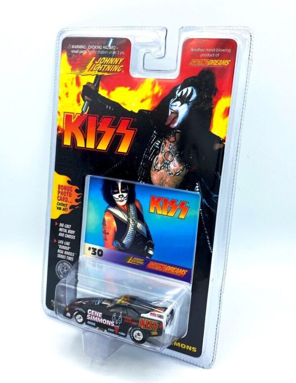 Vintage Gene Simmons #30 (5) Vintage Gene Simmons #30 (5)