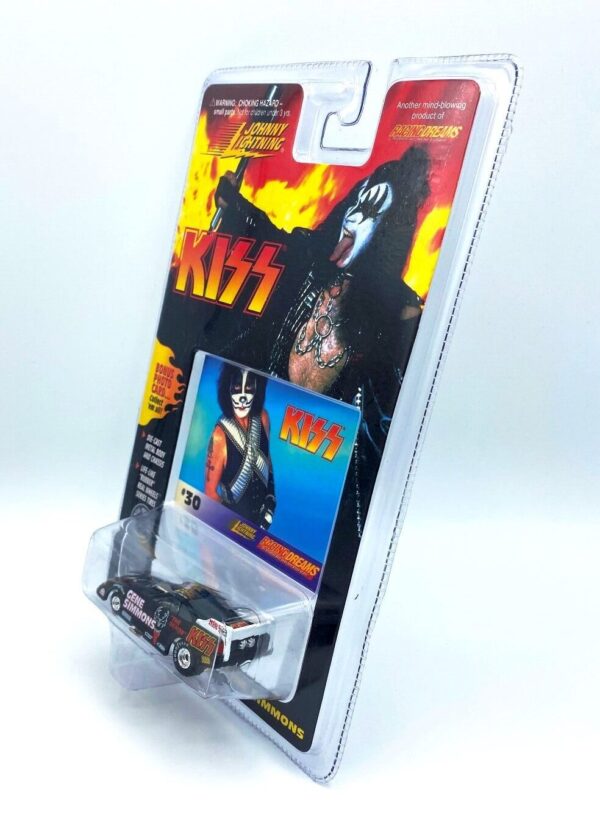 Vintage Gene Simmons #30 (6) Vintage Gene Simmons #30 (6)