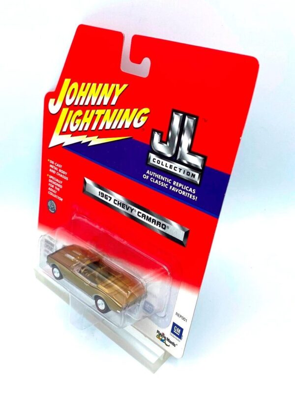 Vintage 1967 Chevy Camaro (7) Vintage 1967 Chevy Camaro (7)