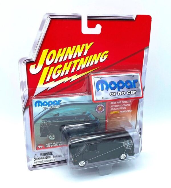 Vintage 1976 Dodge Van (3)