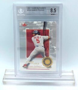 2001 Fleer Authority Rookies Albert Pujols Ltd Ed Card #102 Beckett NM-MT+8.5 (1)