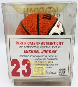 Vintage Michael Jordan #23 Best Team Ever 72-10 Wilson (3)