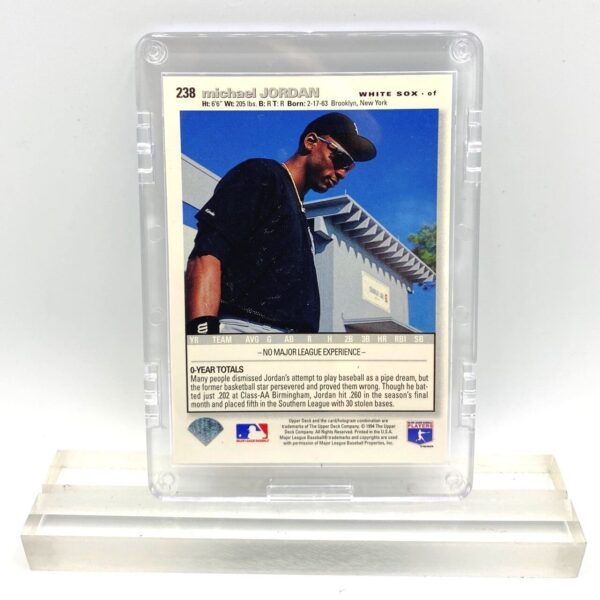 1994 Collector's Choice SE Michael Jordan Special Edition (Rookie Card #238) (2)