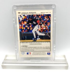 1995 Collector's Choice Michael Jordan (Silver Script Signature Rookie Card #500) (2)