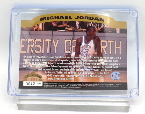 1995 Michael Jordan First Championship (Gold-Signature) UD Memorabilia Card (4)