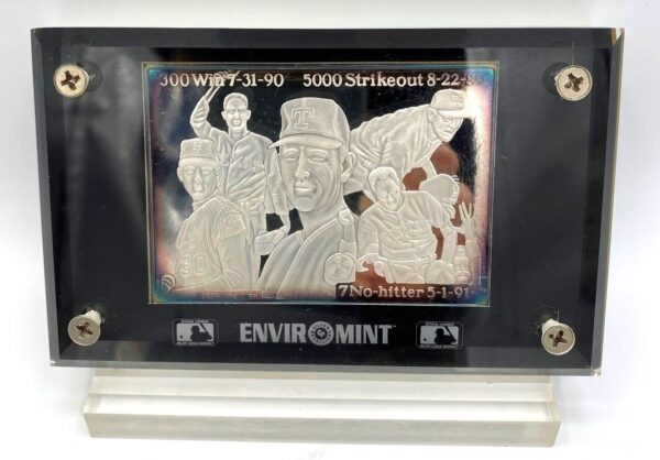 1992 Nolan Ryan .999 Silver Collector Card Limited Edition #9863 Enviromint (3) 1992 Nolan Ryan .999 Silver Collector Card Limited Edition #9863 Enviromint (3)