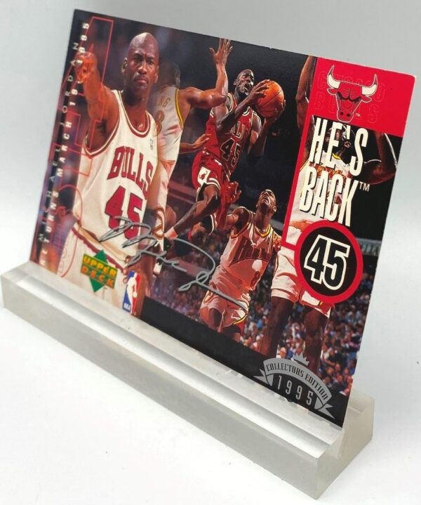 1995 Upper Deck He's Back-Silver-(Michael Jordan) Collector Edition 1995 (1pc) 3.5x5 Card # 4 of 4 (3)