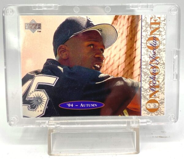 1995 Upper Deck (One On One '94 Autumn) Michael Jordan Retires Card #9 (1)