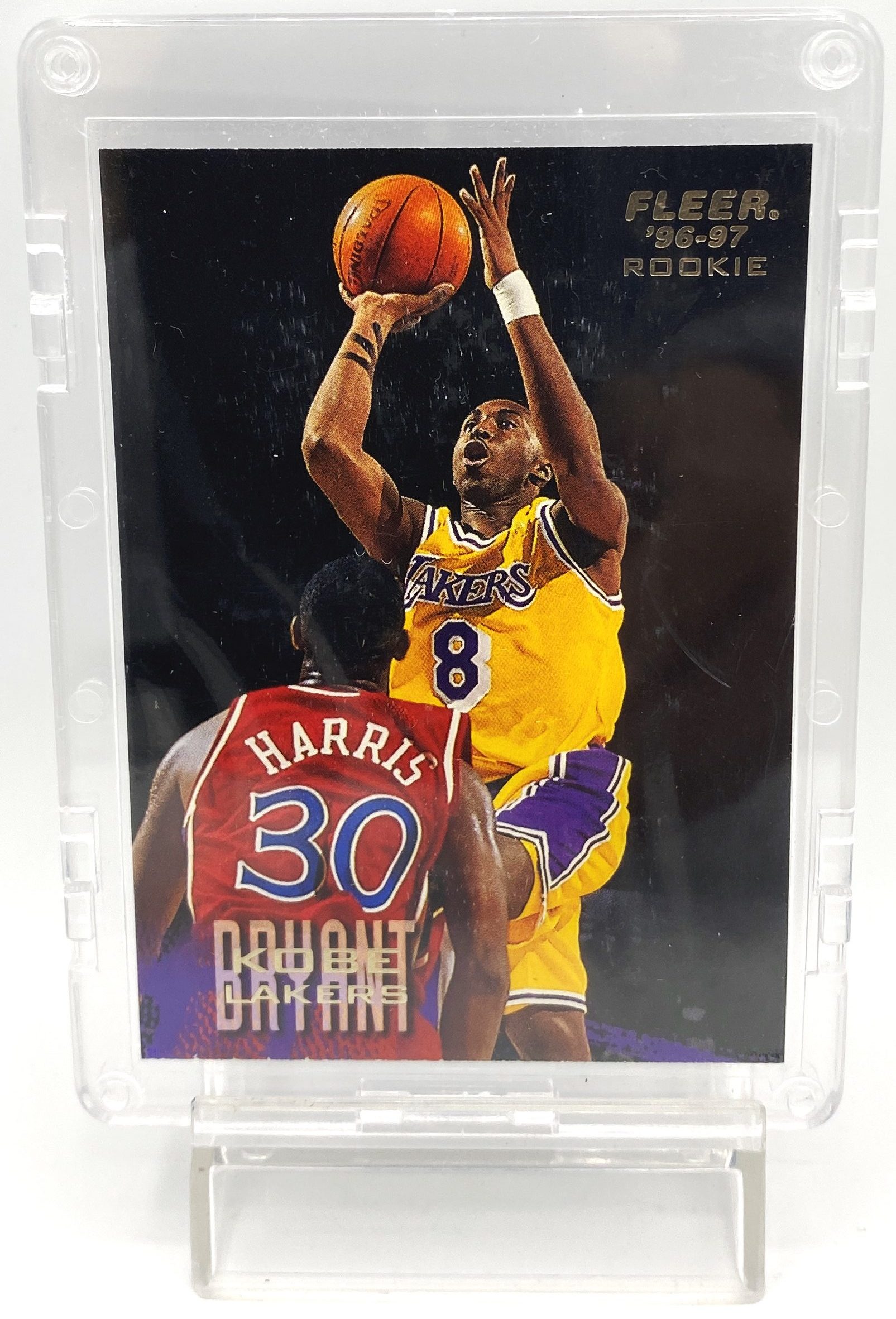 Kobe Bryant Los Angeles Lakers Dunk Masters Collectible Action Figure Toy with Trading Card 