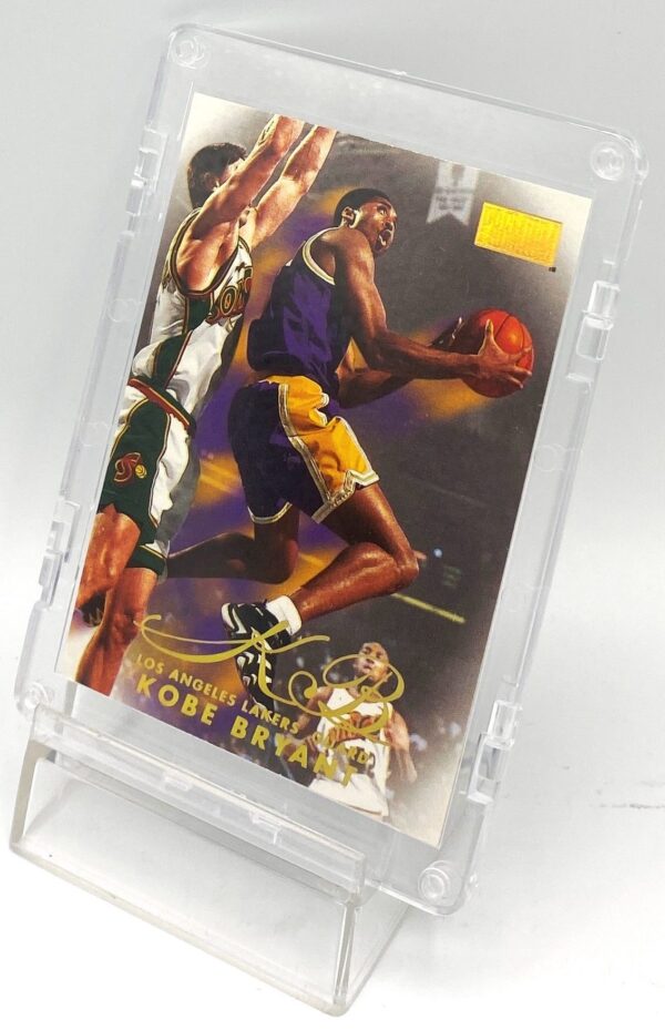 1998-99 Skybox Premium Kobe Bryant (Gold Holo Script Print) Card #44 (4pcs) (4)