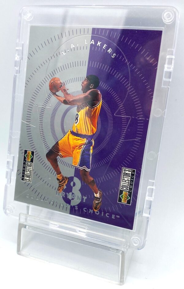 1998 Collector's Choice Kobe Bryant (Standee Card Silver S P) 1pc Card #M13 (5) 1998 Collector's Choice Kobe Bryant (Standee Card Silver S P) 1pc Card #M13 (5)
