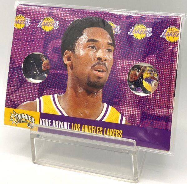 1998 Skybox Thunder Kobe Bryant (Flight School) 1pc Card #NN (5) 1998 Skybox Thunder Kobe Bryant (Flight School) 1pc Card #NN (5)