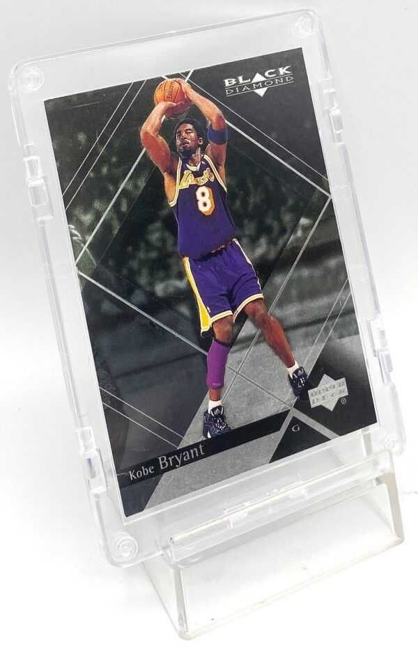 2000 UD Black Diamond Kobe Bryant (Chrome-Silver Script Print) Card #38 (2pcs) (3)
