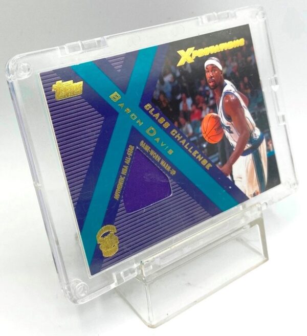 2001 Topps (Baron Davis) Game Worn Warm-Up Card #CC-BD (3)