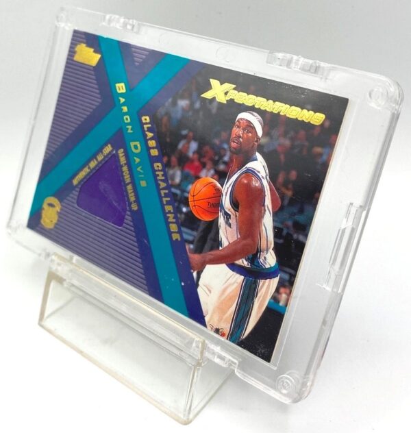 2001 Topps (Baron Davis) Game Worn Warm-Up Card #CC-BD (4)