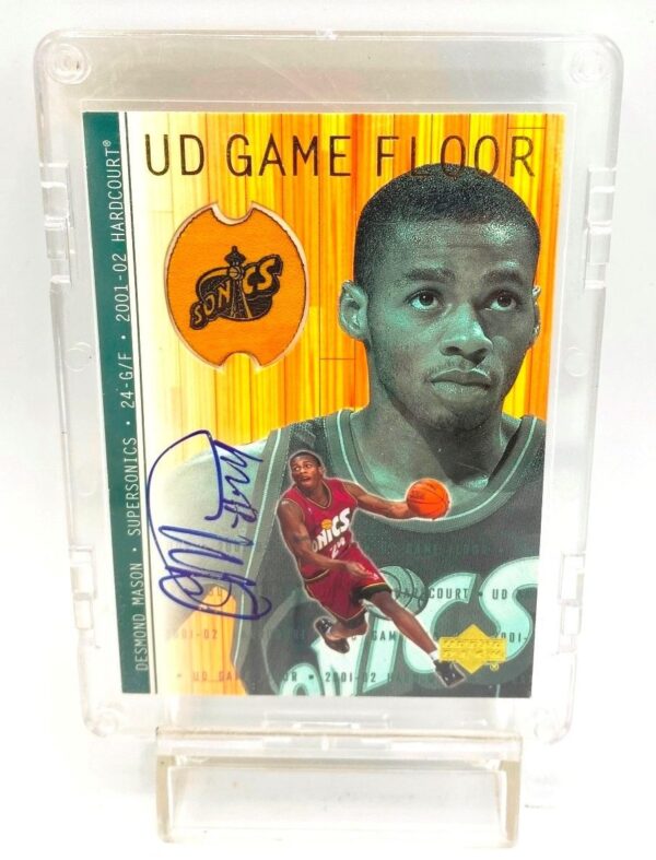 2001 Upper Deck (Desmond Mason) Auto-GF Card #DM-A (2)