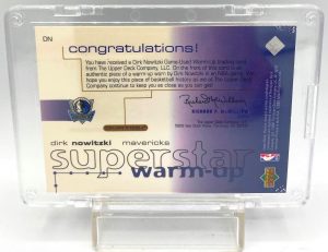 2001 Upper Deck (Dirk Nowitzki) Warm-Up Jersey Card #DN (5)