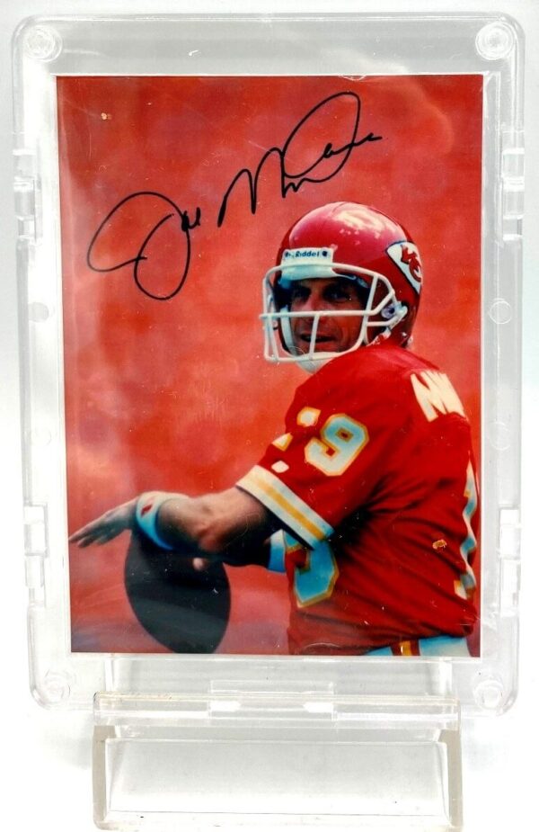 1994 Kansas City Chiefs Signings Autographed Photo Joe Montana (1) 1994 Kansas City Chiefs Signings Autographed Photo Joe Montana (1)