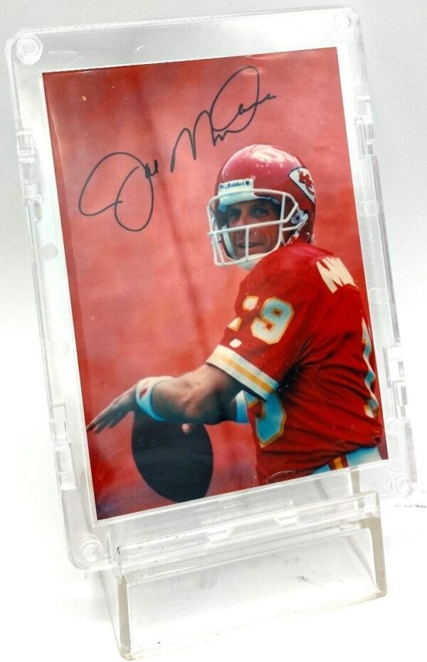 1994 Kansas City Chiefs Signings Autographed Photo Joe Montana (5) 1994 Kansas City Chiefs Signings Autographed Photo Joe Montana (5)