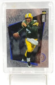 1996 Collectors Choice MVP Silver Card #M17 Brett Favre (1)