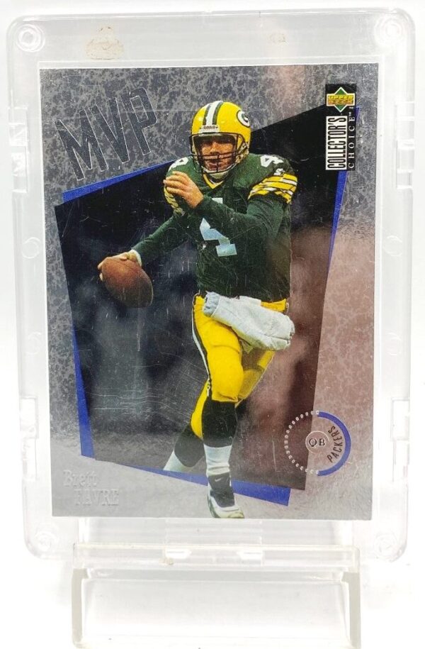 1996 Collectors Choice MVP Silver Card #M17 Brett Favre (2) 1996 Collectors Choice MVP Silver Card #M17 Brett Favre (2)