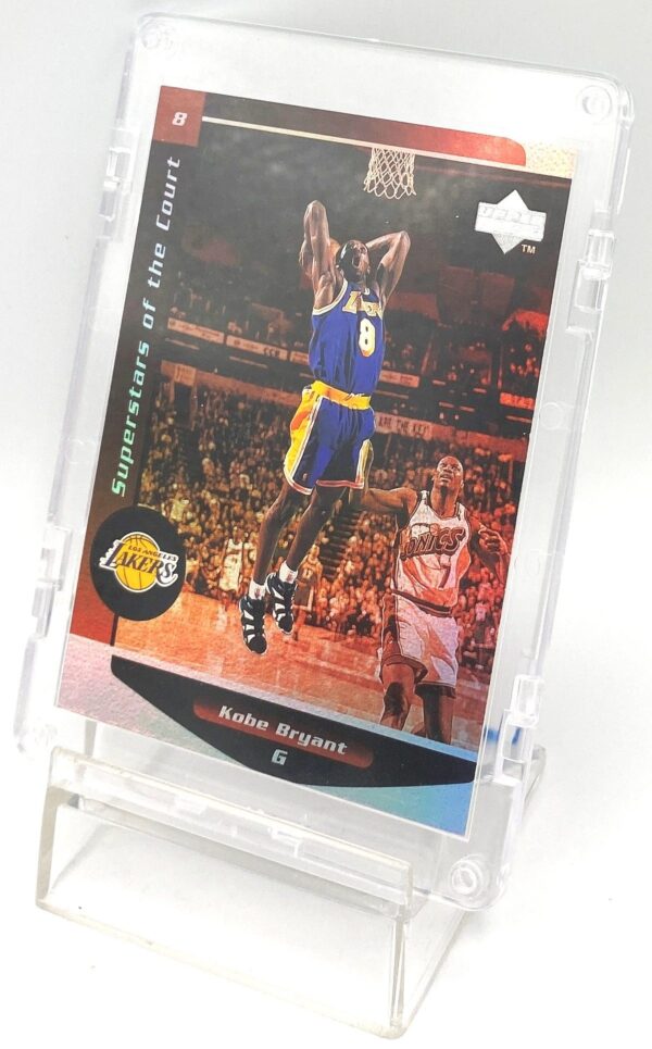 1998 UD Superstars Of The Court Kobe Bryant (Holo Foil) Card #C8 (2pcs) (4)
