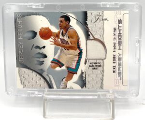 2001-02 Flair Jersey Heights Mike Bibby (1)