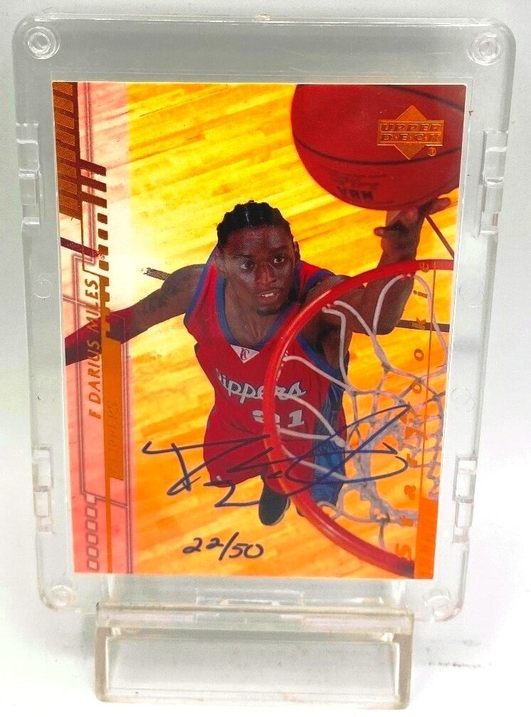 2001 UD Reserve Star Rookie Darius Miles Autograph Card 22/50 (Vintage