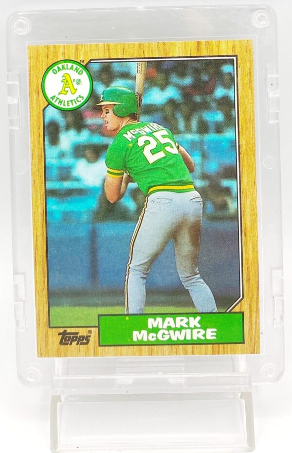 1987 Topps Rookie Card #366 Mark McGwire (2) 1987 Topps Rookie Card #366 Mark McGwire (2)