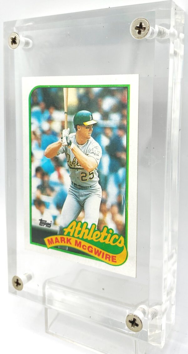 1989 Topps Card #70 Mark McGwire (3) 1989 Topps Card #70 Mark McGwire (3)