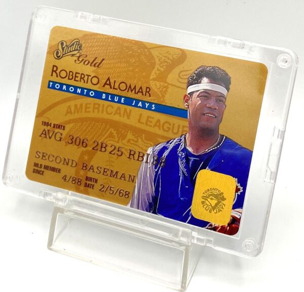 1995 Studio Gold Insert Card #17 of 50 Roberto Alomar (4)