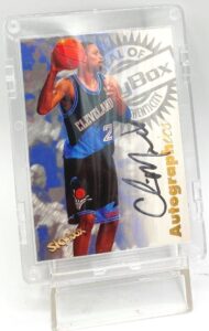 1997-98 Skybox Premium Autographics Chris Mills (4)