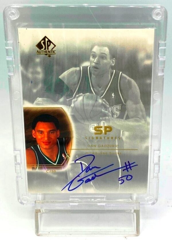 2002-03 SP Authentic Signatures Dan Gadzuric Card #DG (2) 2002-03 SP Authentic Signatures Dan Gadzuric Card #DG (2)