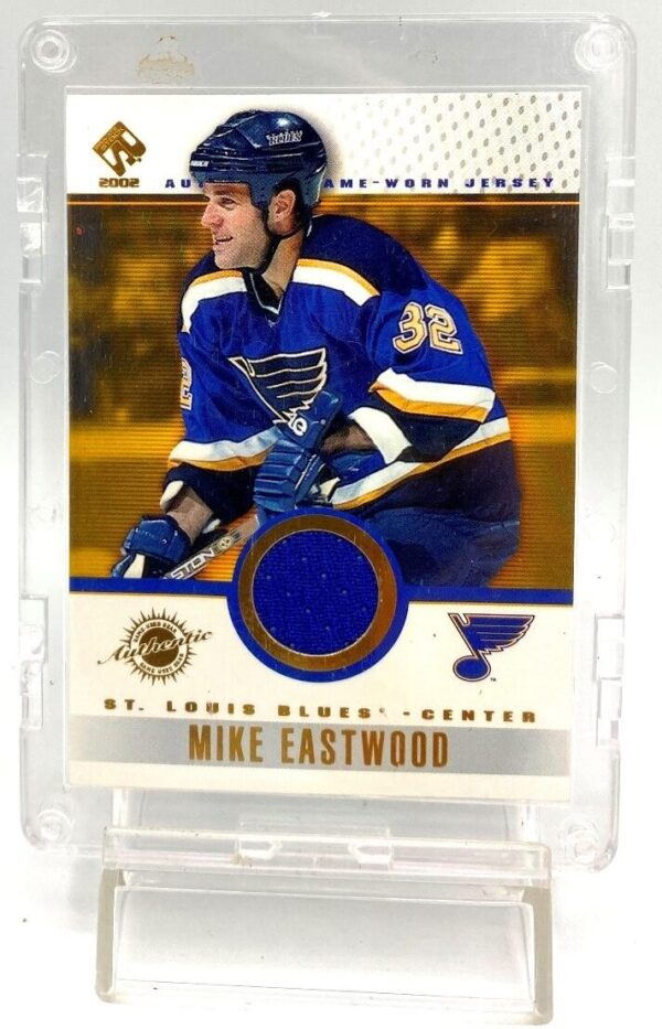 2002 Pacific Private Stock Mike Eastwood (Game Used Gear) Card #87 (2)