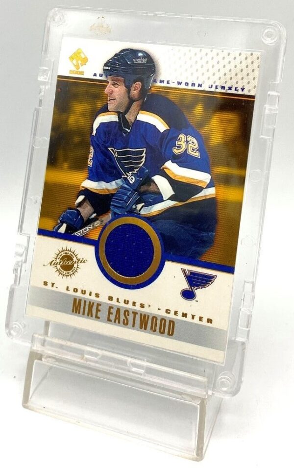 2002 Pacific Private Stock Mike Eastwood (Game Used Gear) Card #87 (4)